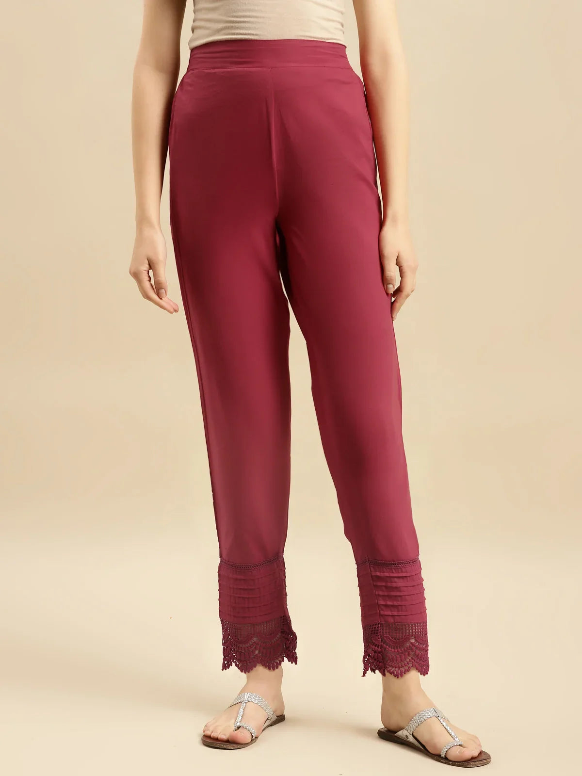100% Cotton Solid Calf Length Straight Pant