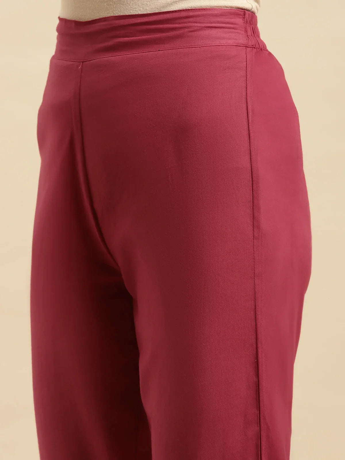 100% Cotton Solid Calf Length Straight Pant
