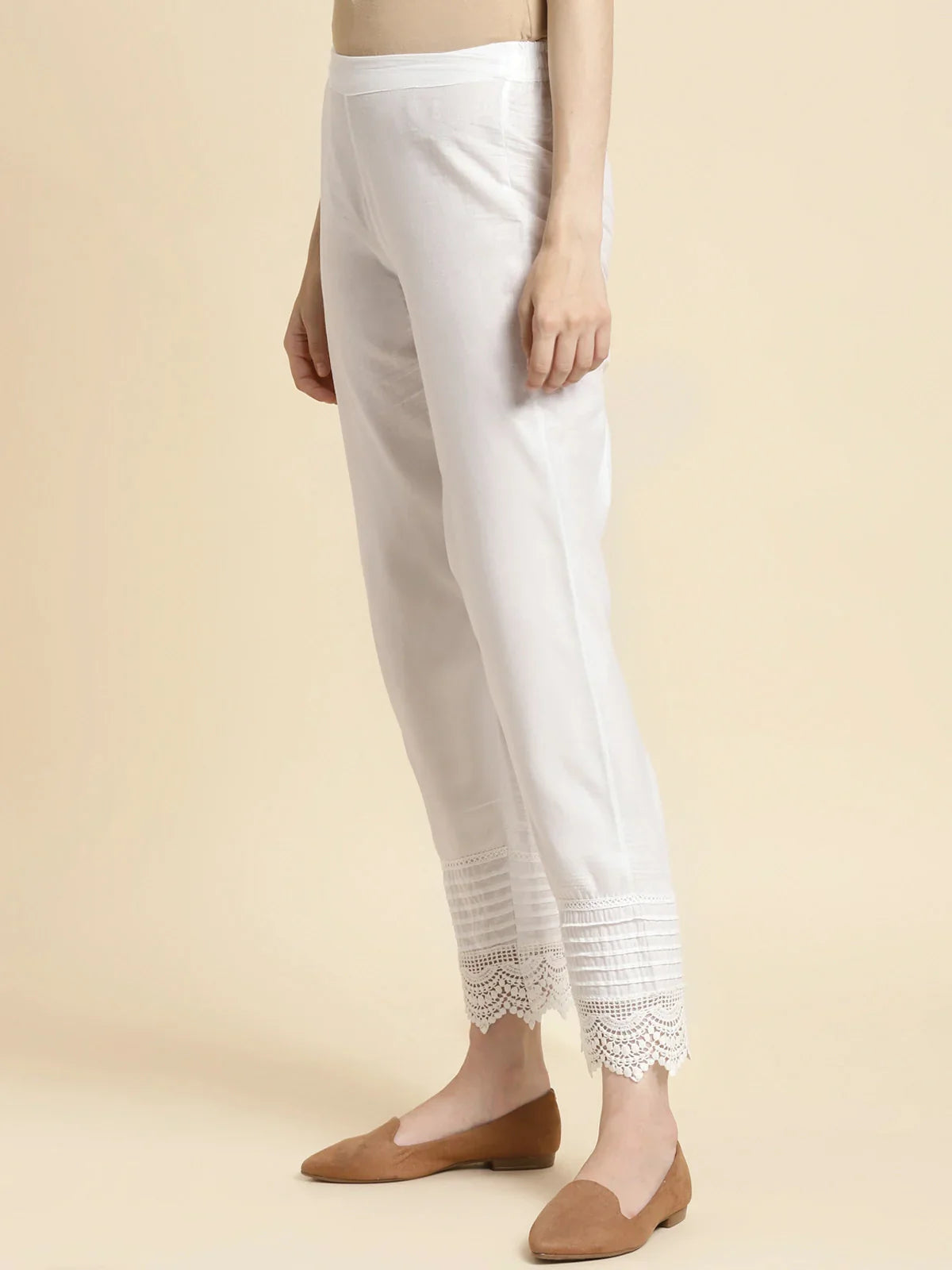 100% Cotton Solid Calf Length Straight Pant